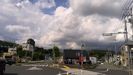 雲が急速に発達中