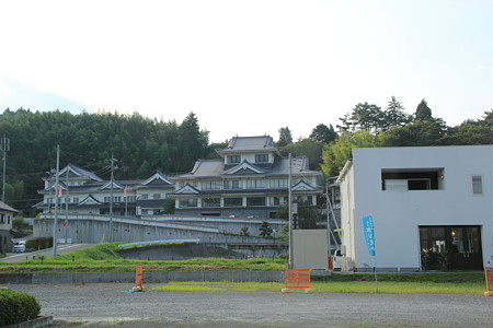 東吾妻町　岩櫃ふれあいの郷