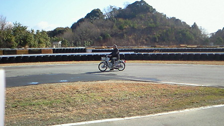 201103100914000
