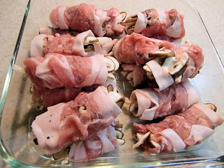 意外と適当な巻き方。(爆)しゃぶ×2用のお肉ですね。