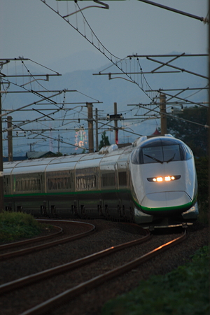 Ｅ３系１０００番台　かみのやま温泉駅付近高松踏切
