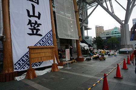 【2014年6月24日撮影】博多祇園山笠 飾り山笠 博多駅 2014年 飾り付けの様子 (2)