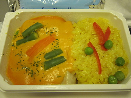 機内食(NH1083, Economy)、メイン