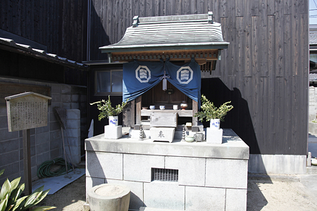 河野通春公のお堂 - 1