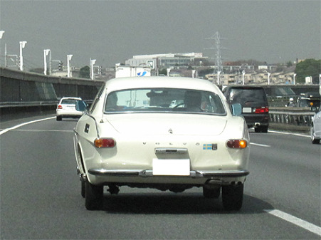 01_Volvo P1800