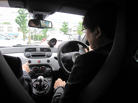 04_ABARTH500_cockpit