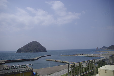 浅虫温泉から見た湯の島